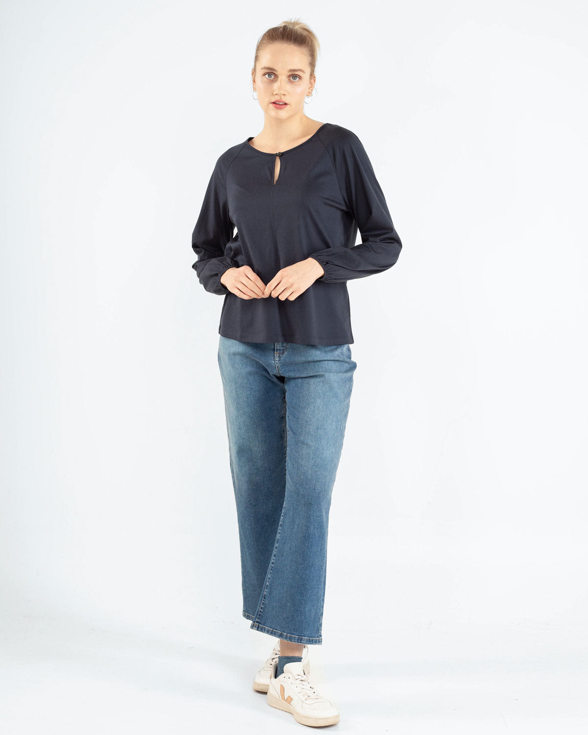 Alma Lovis Raglan Blouse