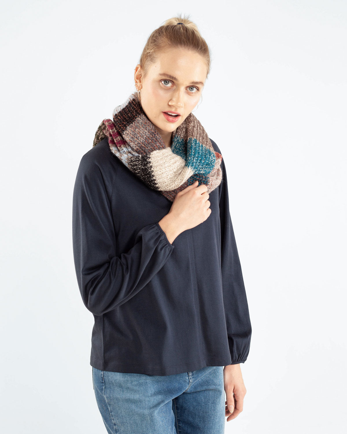 Alma Lovis Raglan Blouse