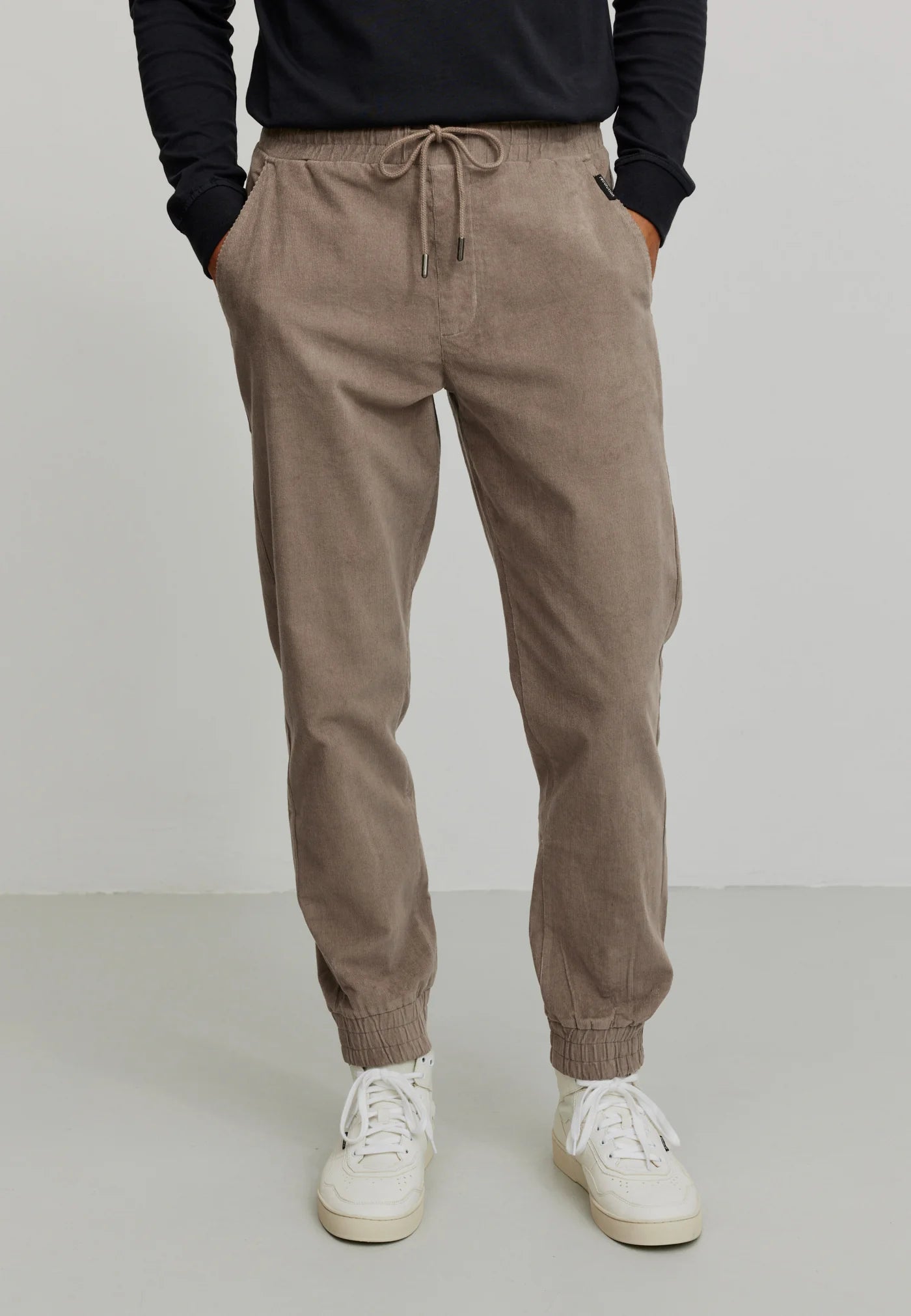 RECOLUTION Men Jogg Chino CYPERUS