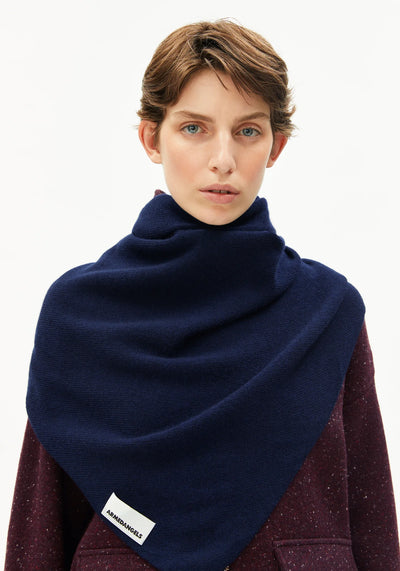 ARMEDANGELS BRYANAA TRIANGLE SCARF