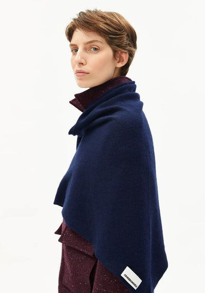 ARMEDANGELS BRYANAA TRIANGLE SCARF