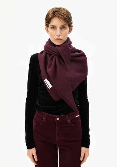 ARMEDANGELS BRYANAA TRIANGLE SCARF