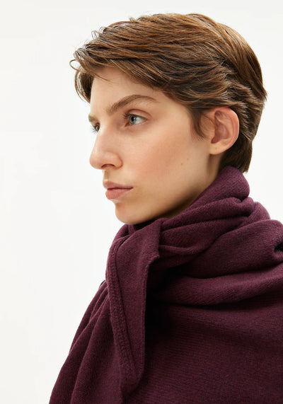 ARMEDANGELS BRYANAA TRIANGLE SCARF