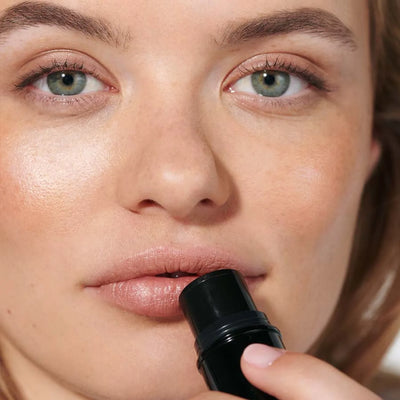 Dr. Hauschka Lip to Cheek