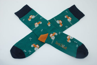 Doris & Dude Bamboo Socks Green Tractor