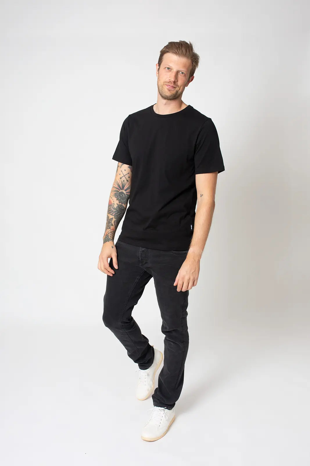 ZERUM Julian blanko schwarz