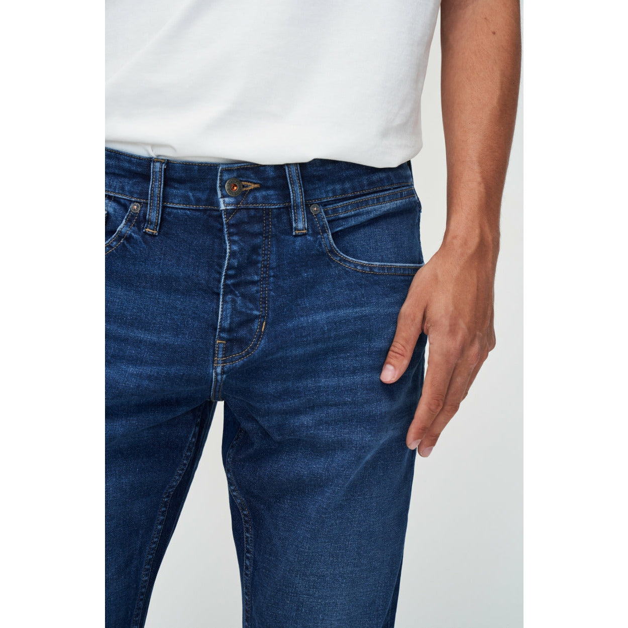 KUYICHI Jim Regular Slim Faded Indigo