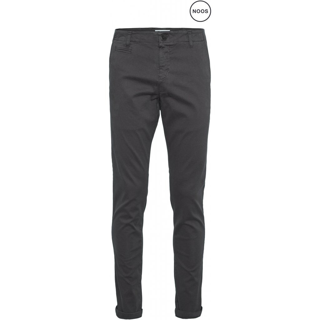 KnowledgeCotton Apparel  JOE slim stretched chino pant #farbe_total-eclipse